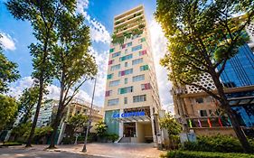 G8 Center Hotel Pasteur